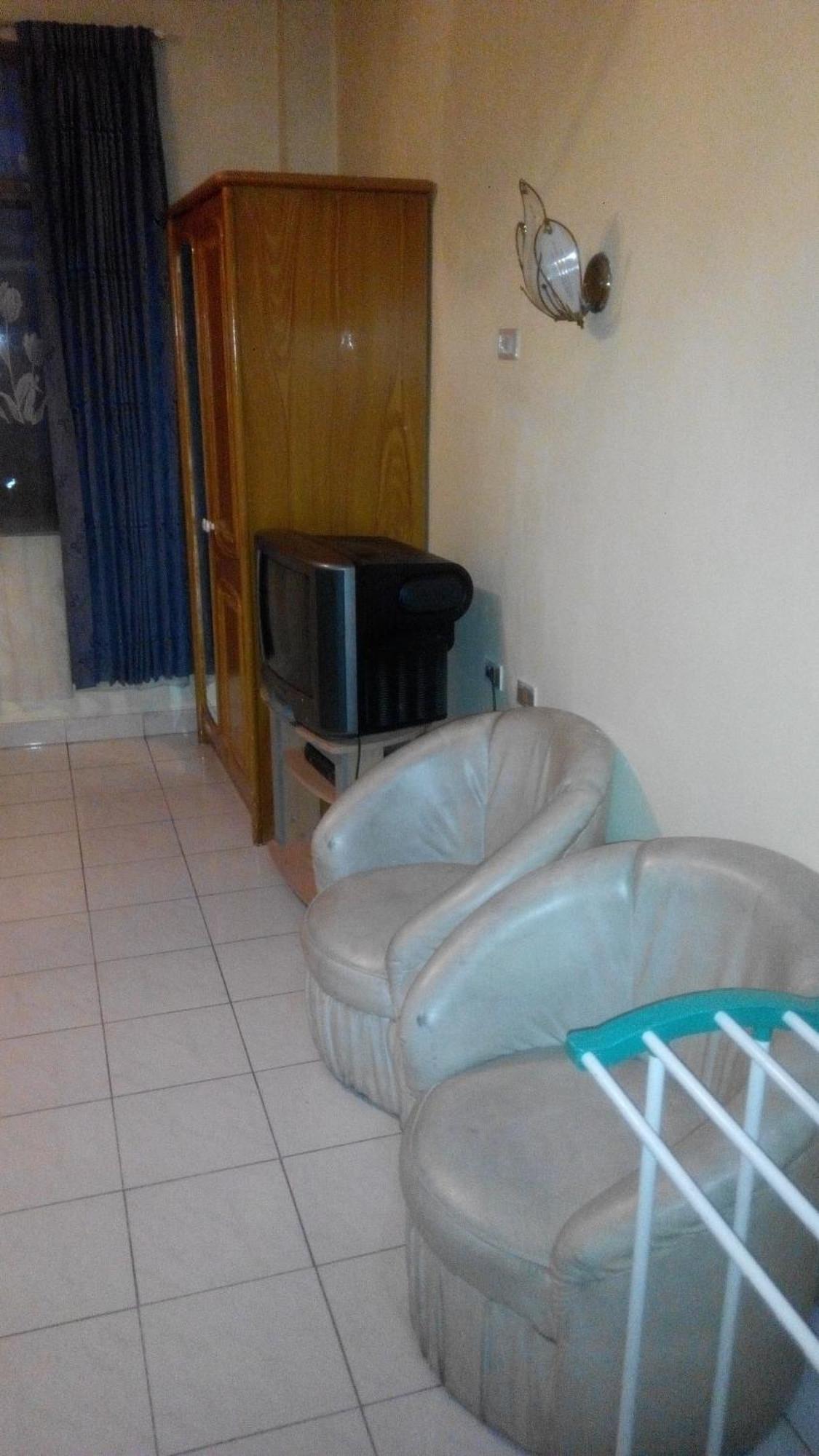 Melissa Palace Hotel And Karaoke Parapat Kültér fotó