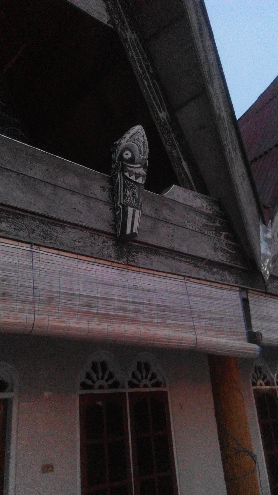 Melissa Palace Hotel And Karaoke Parapat Kültér fotó