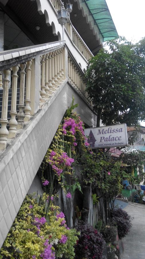 Melissa Palace Hotel And Karaoke Parapat Kültér fotó